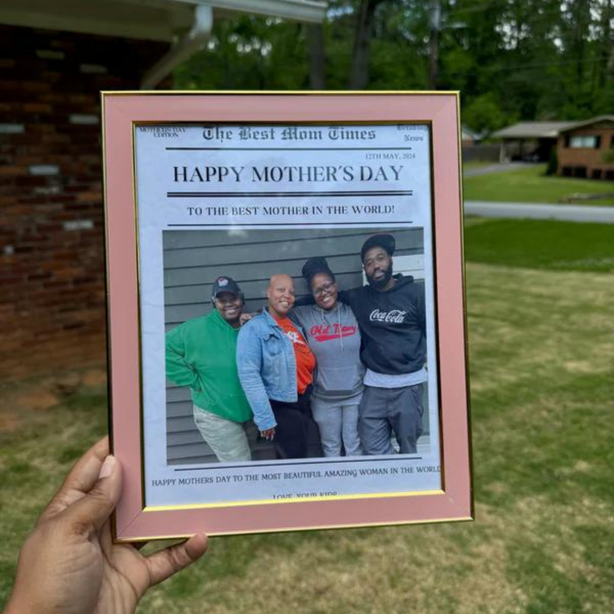 Newspaper Frame/Card Mother’s & Father’s Day Editable Template (Canva)